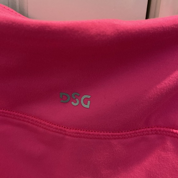 Pink active skort - Picture 5 of 6